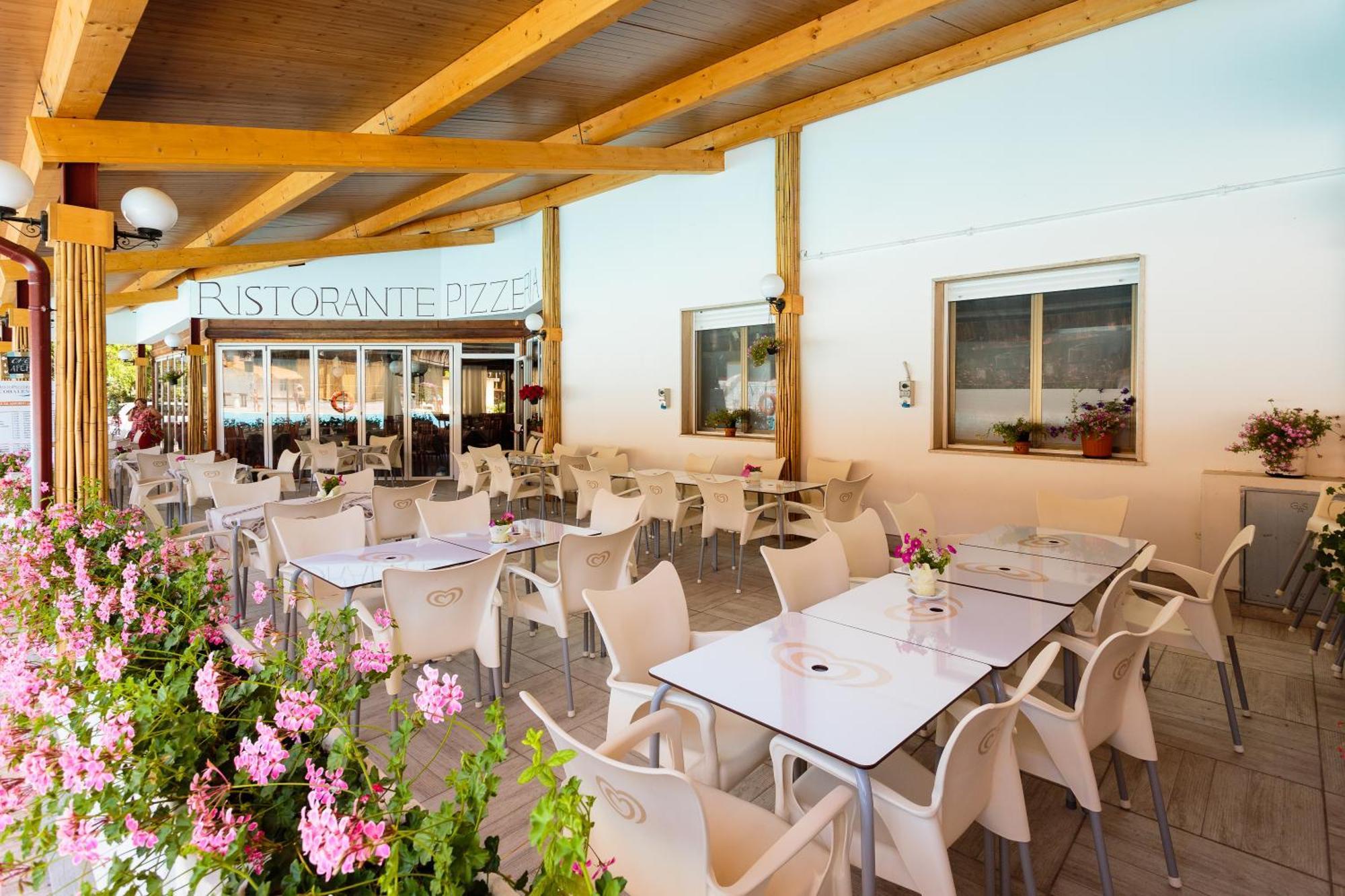 Arcobaleno Village H Marina Di Bibbona Ngoại thất bức ảnh