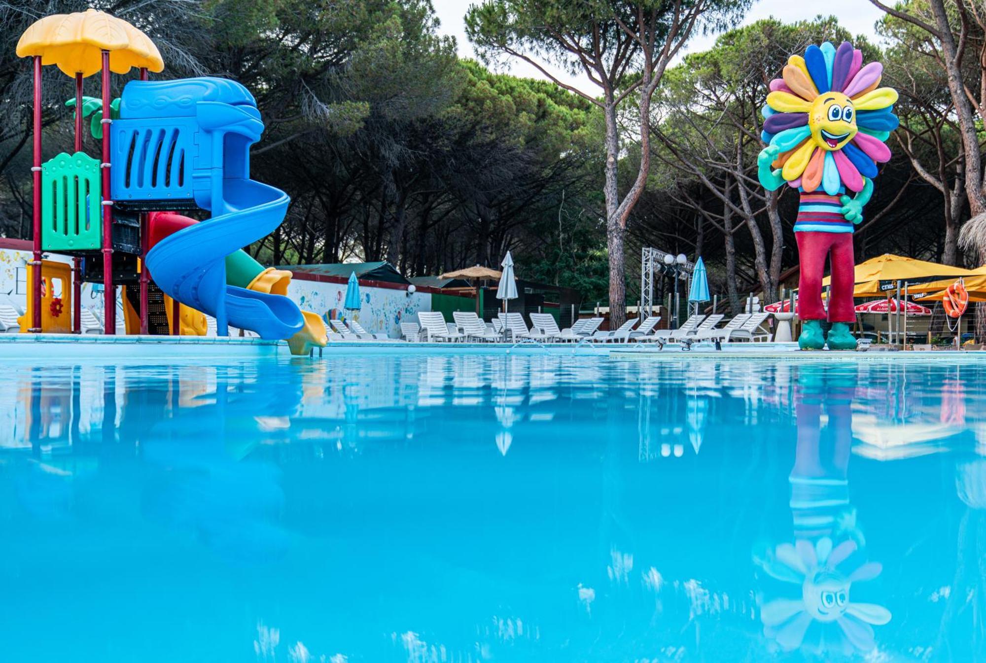 Arcobaleno Village H Marina Di Bibbona Ngoại thất bức ảnh